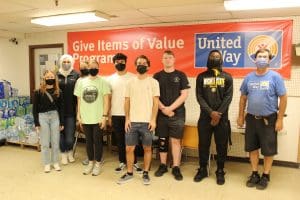 Picture of WSU students posting after volunteering for Community Service Board.