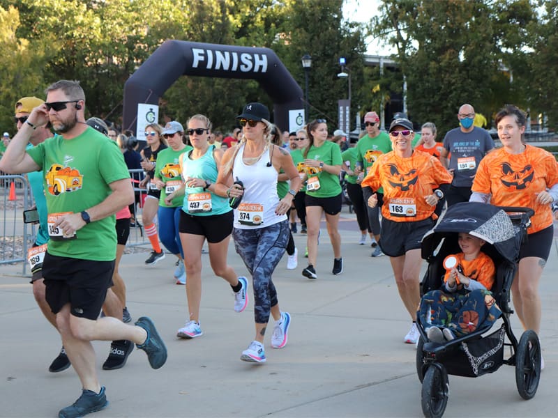 Runners set off for a 5K